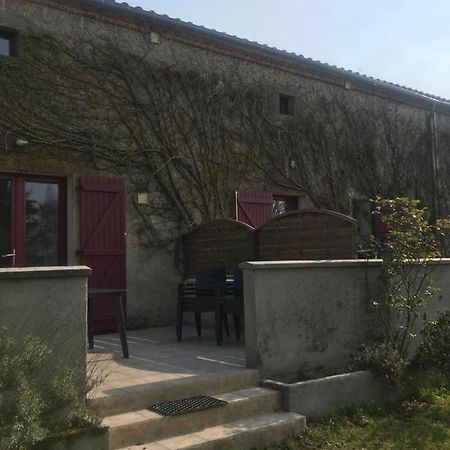Gites De La Bonaudrie Combrand Exterior foto